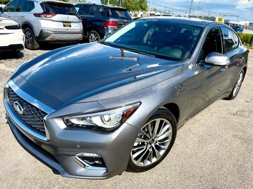2022 INFINITI Q50 LUXE