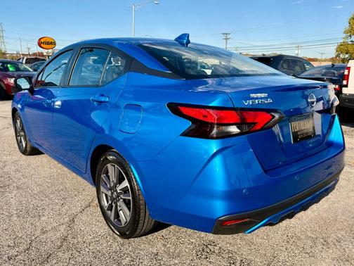 2023 Nissan Versa 1.6 SV
