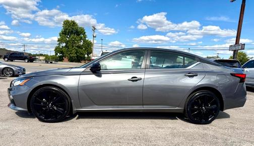 2022 Nissan Altima 2.5 SR