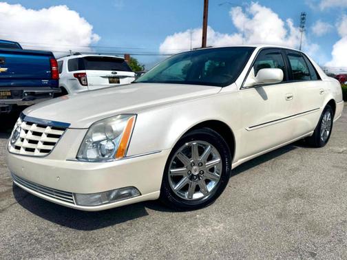 2010 Cadillac DTS W/1SD