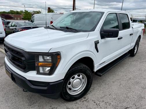 Oxford White 2023 Ford F-150 XL