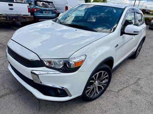 Pearl White 2019 Mitsubishi Outlander Sport 2.0 ES