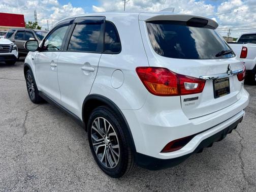 Pearl White 2019 Mitsubishi Outlander Sport 2.0 ES