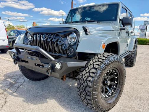 Anvil Clearcoat 2014 Jeep Wrangler Unlimited Sahara
