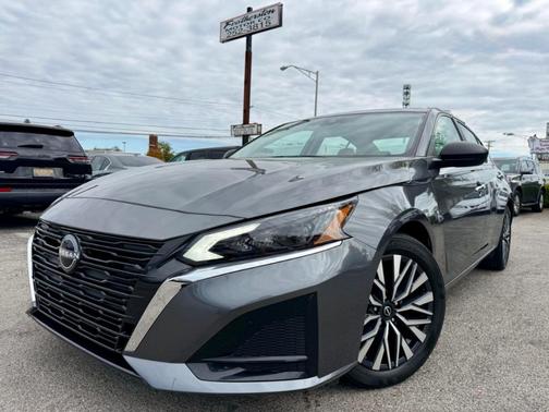 2025 Nissan Altima SV