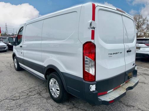 2020 Ford Transit-150 150 LOW ROOF W/SLIDING PASS. 130-IN. WB