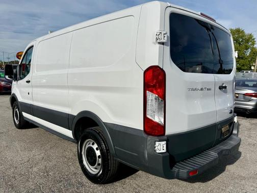 2018 Ford Transit-250 Base