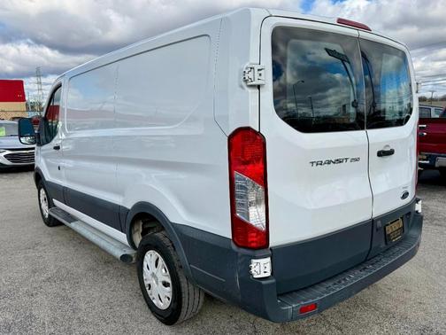 2018 Ford Transit-250 Base