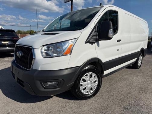 2022 Ford Transit-150 150 LOW ROOF W/SLIDING PASS. 130-IN. WB