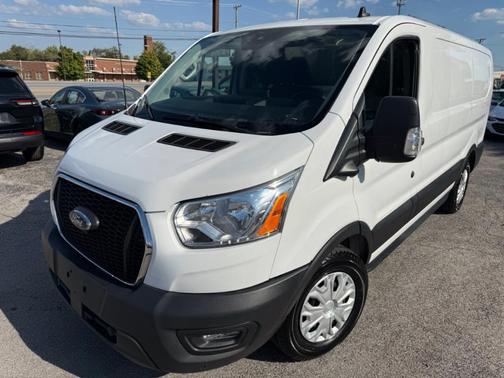 2022 Ford Transit-150 150 LOW ROOF W/SLIDING PASS. 130-IN. WB