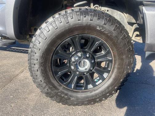 2022 Ford F-350 Platinum