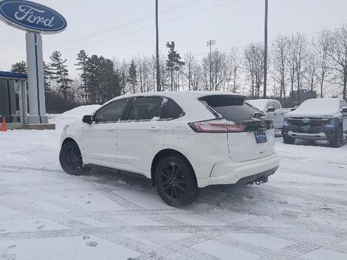 2022 Ford Edge ST Line