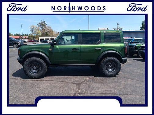 Eruption Green Metallic 2025 Ford Bronco Badlands