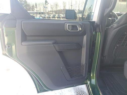 Eruption Green Metallic 2025 Ford Bronco Badlands