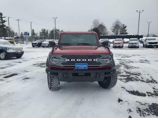 Ruby Red Metallic Tinted Clearcoat 2025 Ford Bronco Badlands