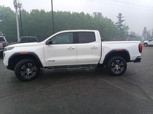 2023 GMC Canyon Base