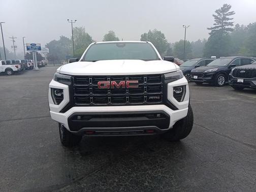 2023 GMC Canyon Base