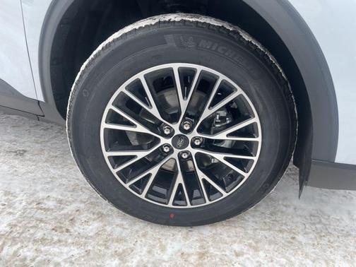 2026 Ford Escape PHEV SE