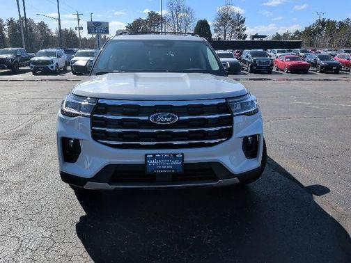 Space White Metallic 2026 Ford Explorer Active