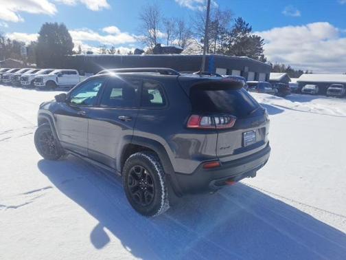 2020 Jeep Cherokee Trailhawk
