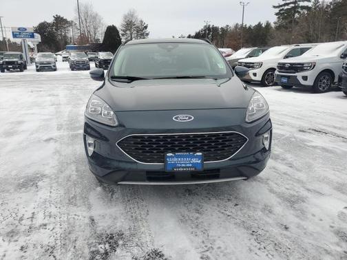 2022 Ford Escape Titanium