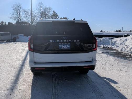 2025 Ford Expedition Max Active 4x4