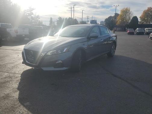 2020 Nissan Altima 2.5 SV