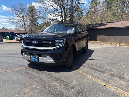 Black Metallic 2025 Ford Expedition Platinum