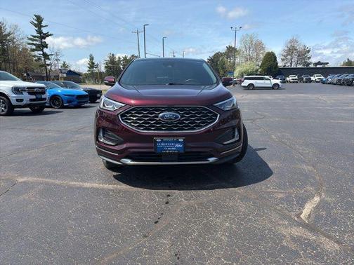 Burgundy Velvet Metallic Tinted Clearcoat 2024 Ford Edge Titanium