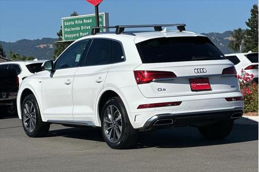 2023 Audi Q5 45 S line Premium