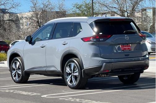 2025 Nissan Rogue SL