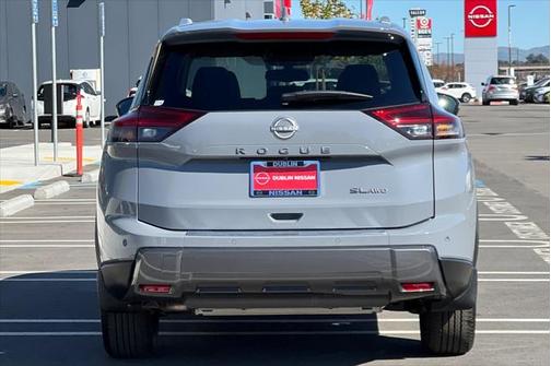 2025 Nissan Rogue SL