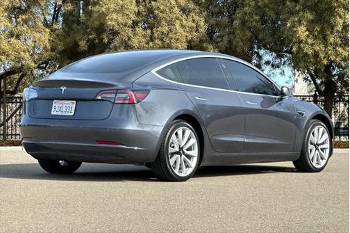 2019 Tesla Model 3 Mid Range