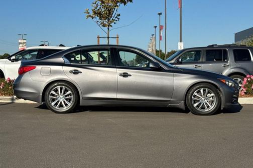 2014 INFINITI Q50 Premium