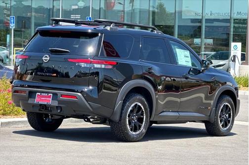 2025 Nissan Pathfinder Rock Creek