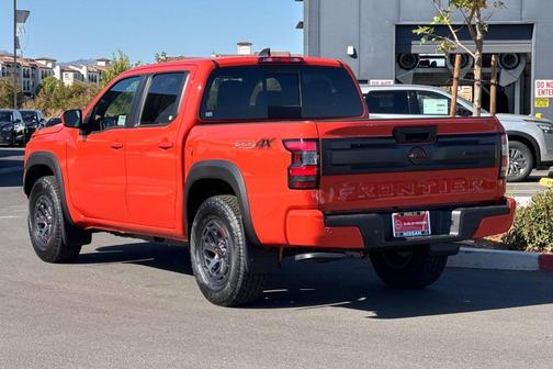 2025 Nissan Frontier PRO-4X