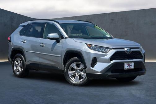 2022 Toyota RAV4 Hybrid LE