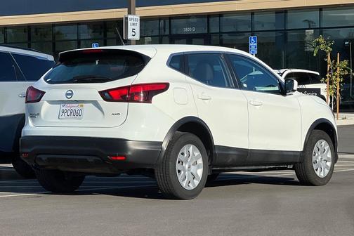 2019 Nissan Rogue Sport S