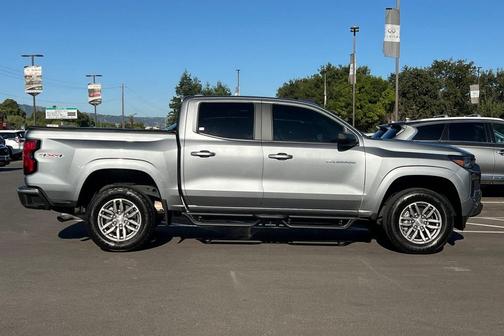 2023 Chevrolet Colorado LT