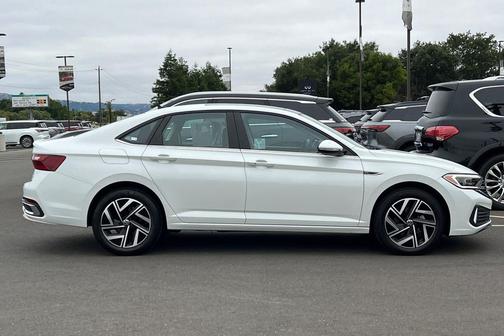 2022 Volkswagen Jetta 1.5T SEL