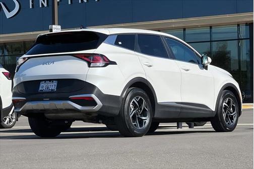 2024 Kia Sportage LX