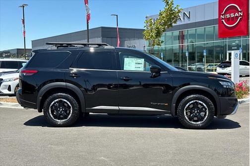 2025 Nissan Pathfinder Rock Creek