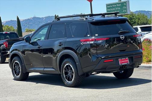 2025 Nissan Pathfinder Rock Creek