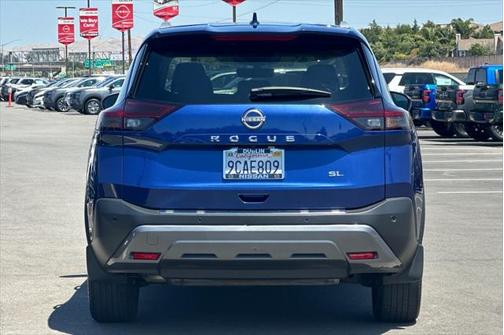 2022 Nissan Rogue SL