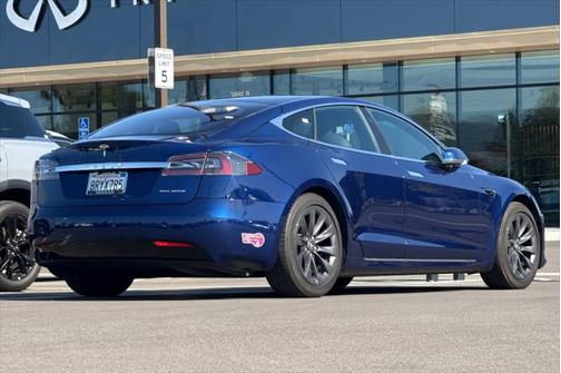 2020 Tesla Model S Long Range