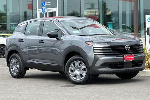 2025 Nissan Kicks S