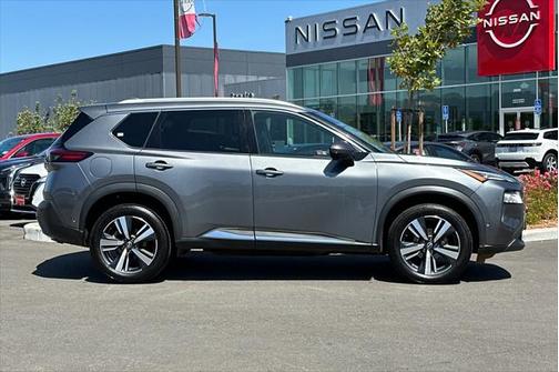 2023 Nissan Rogue SL