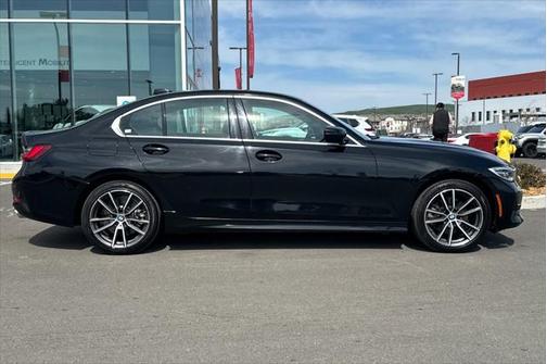 2022 BMW 330 330i xDrive