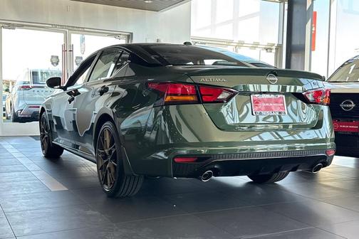 2025 Nissan Altima 2.5 SR