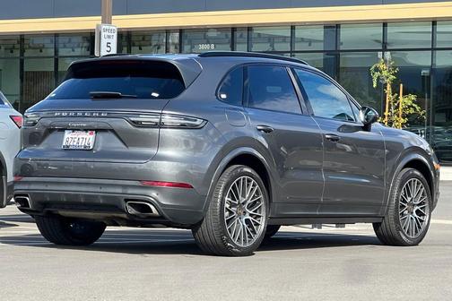 2019 Porsche Cayenne Cayenne